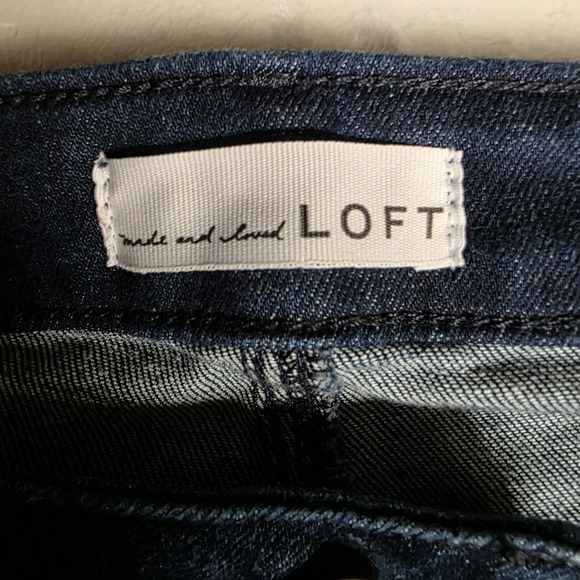 Loft The Curvy Skinny Dark Blue Jeans, Button Fly, Stretchy Size 31 / 12 - Picture 10 of 10